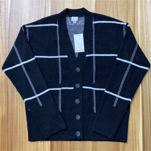 A New Day Womens Black Plaid Button-Up Cardigan Sweater With Pockets Size Small - Picture 9 of 14